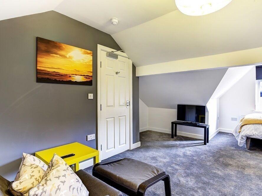 Townhouse Plus @ 166 Edleston Road ครูว์ ภายนอก รูปภาพ
